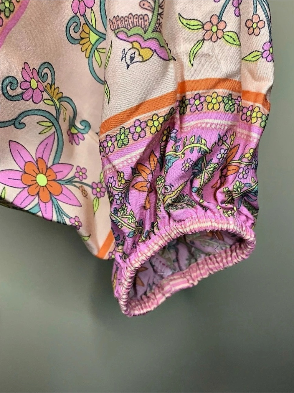 Goodnight Macaroon Boho Floral Blouse in Pink & Purple Loose fit Size Small NWT - Picture 6 of 7
